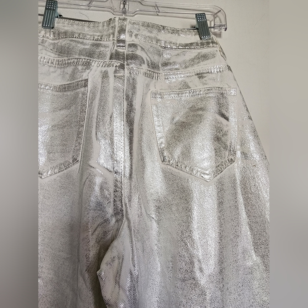 NWT Boohoo Metallic Coated Straight Leg Jeans - Picture 8 of 8